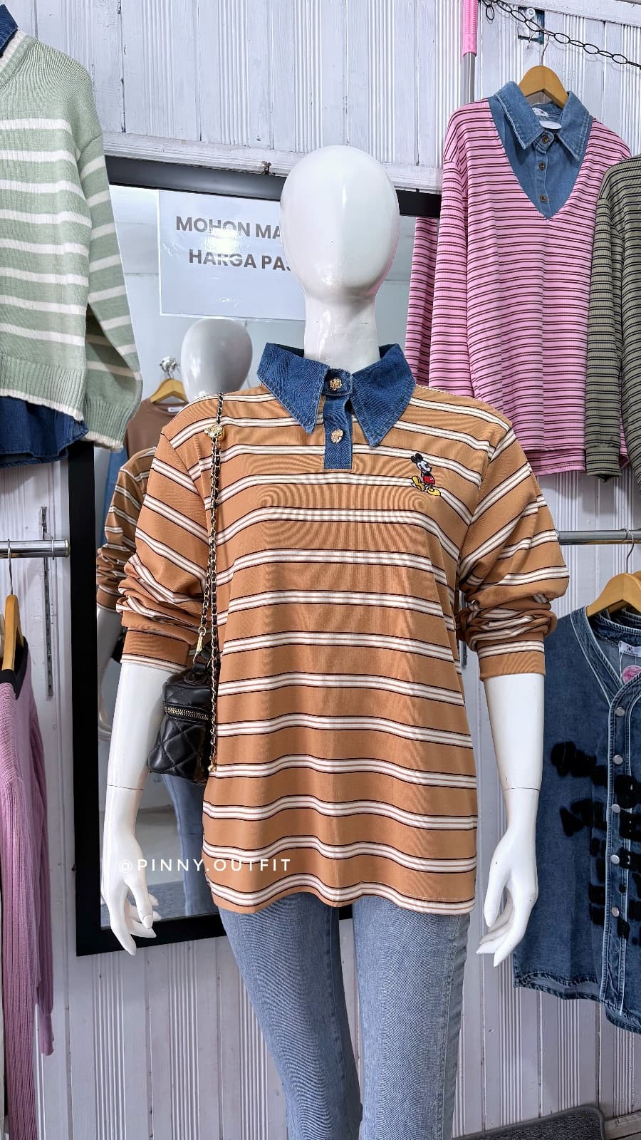 Kaos Salur Mickey Kecil Kerah Jeans — Latte