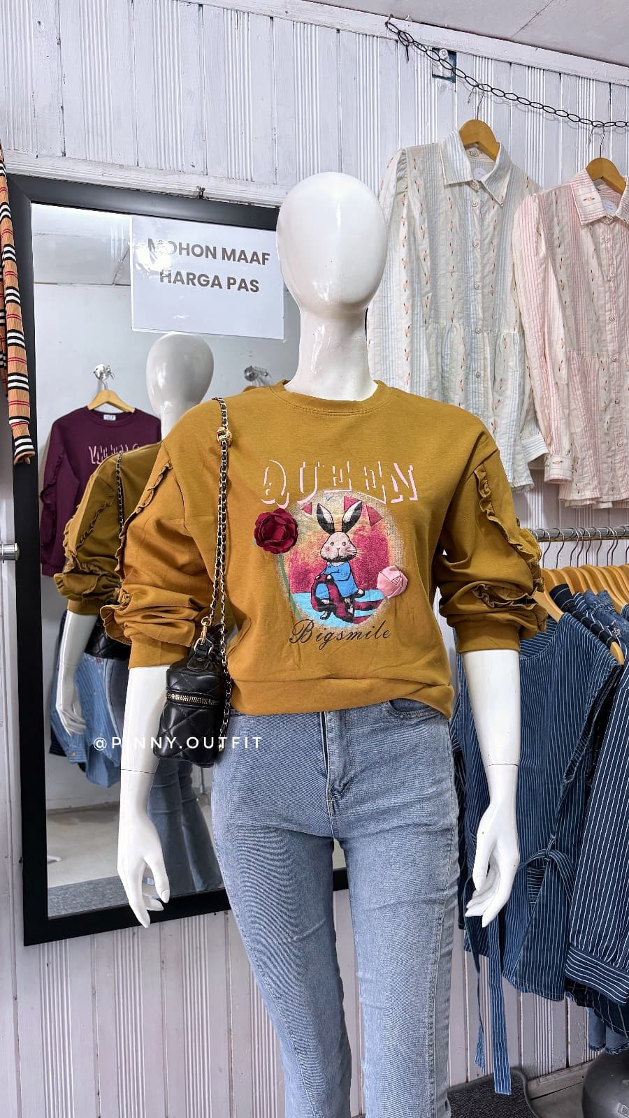Sweater Queen — Bronze