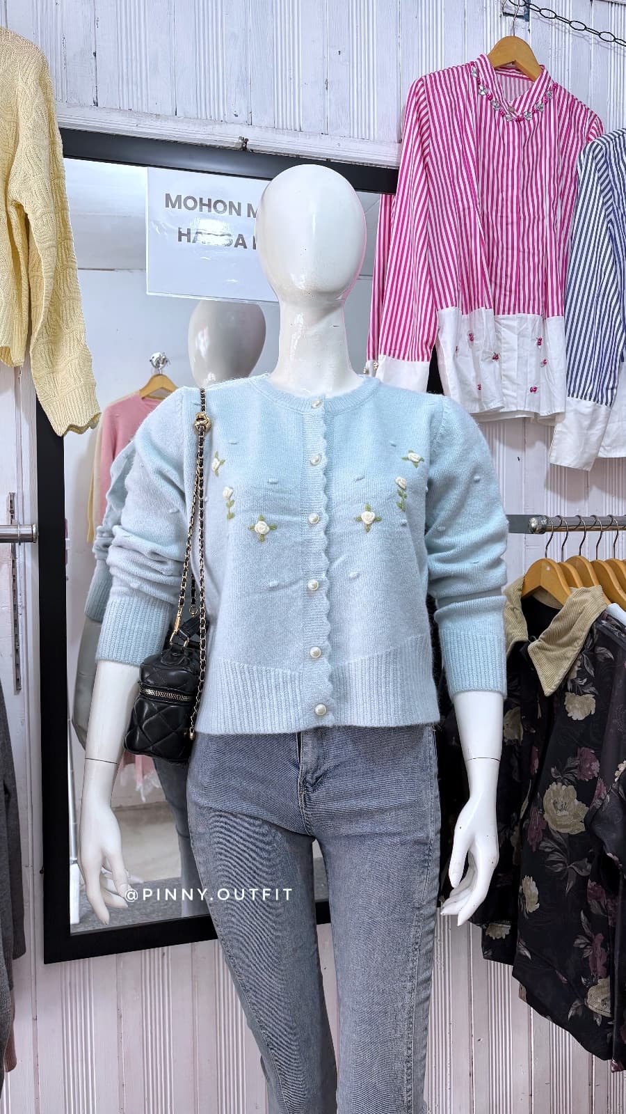Knit Mawar Kecil — Biru Muda